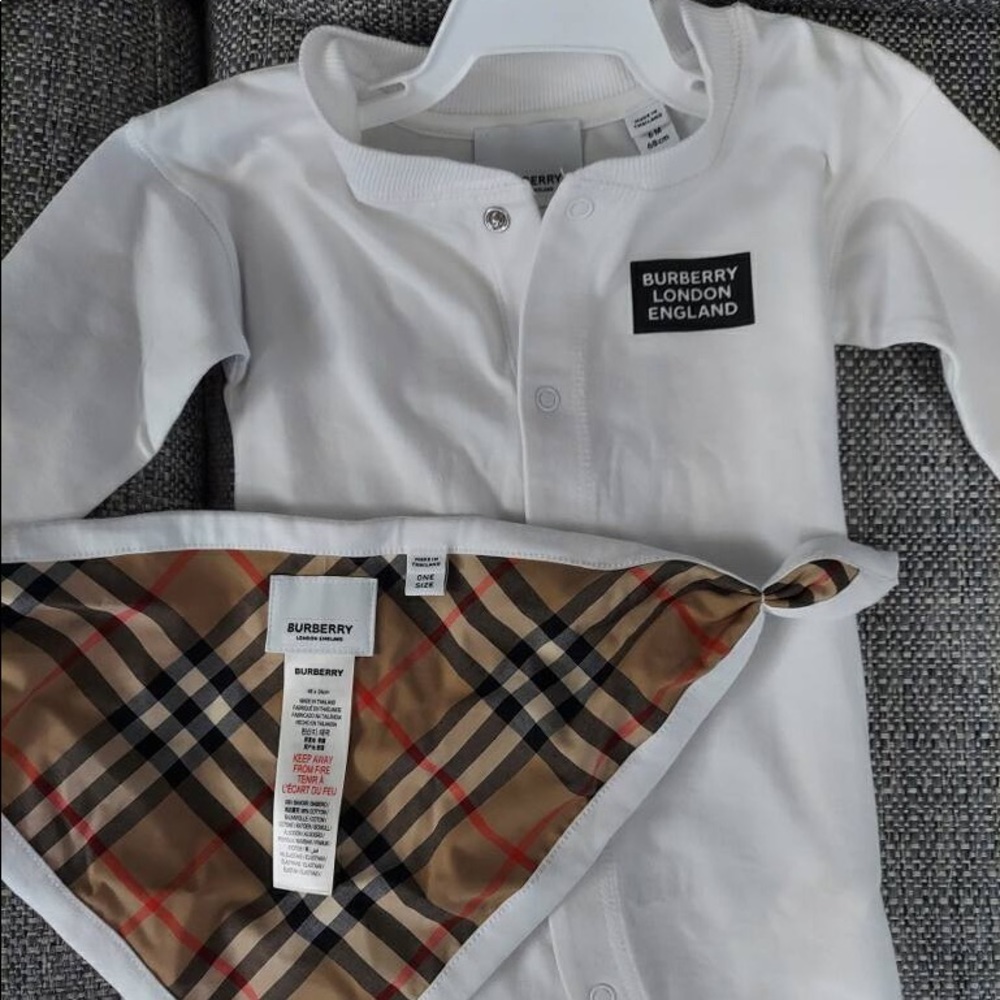 Burberry overall and bib set boys 6 months